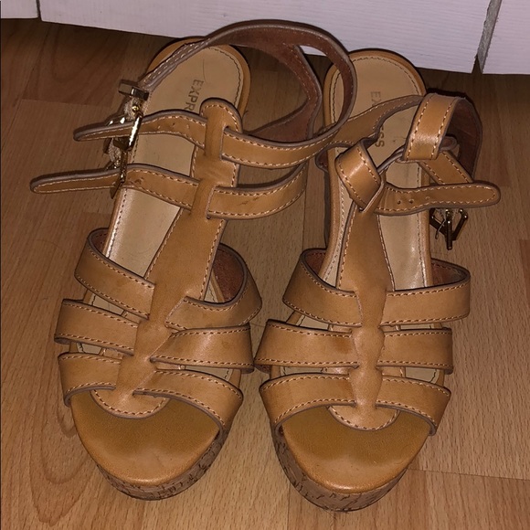 Express Shoes - Express Tan Wedges